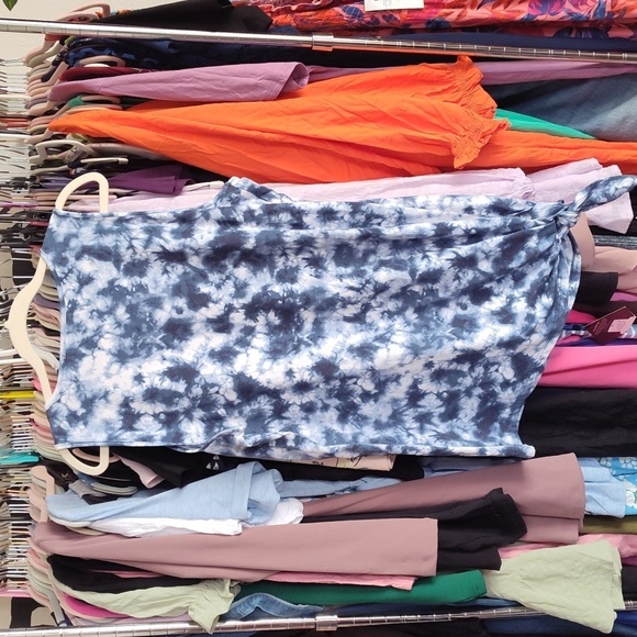 New Lane Bryant "USA" Tie-Dye Tank - Picture 9 of 10